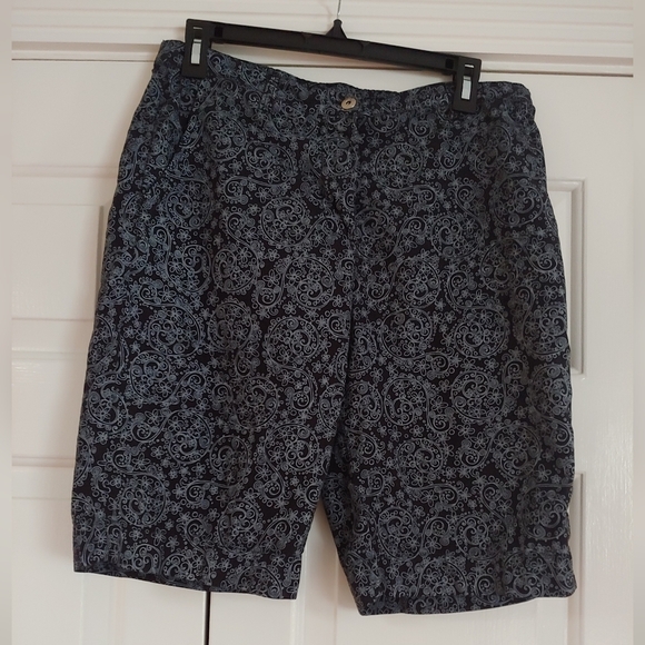 Fresh Produce Bermuda Shorts gray black Floral Print S - Picture 1 of 5